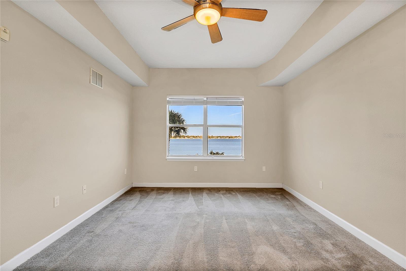 Image 14 of 54 For 4177 N Orange Blossom Trail  206