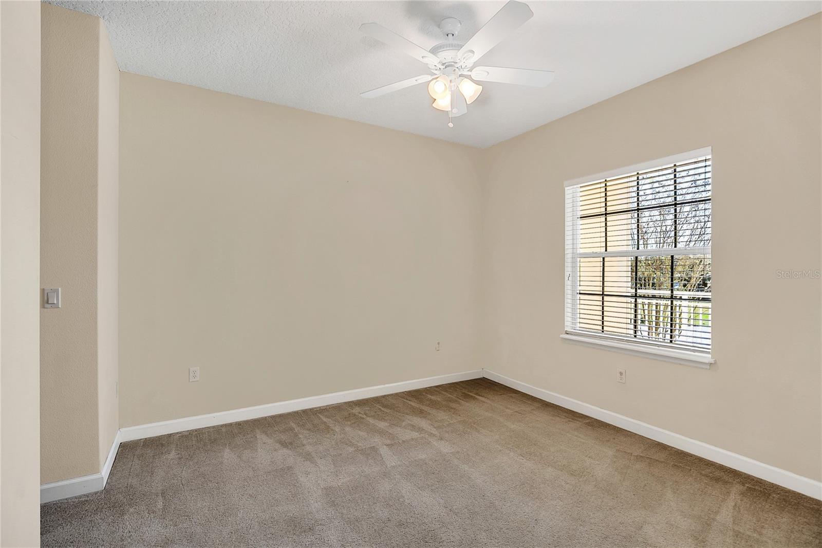 Image 16 of 54 For 4177 N Orange Blossom Trail  206