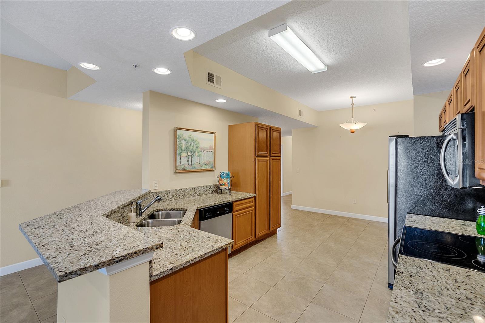 Image 24 of 54 For 4177 N Orange Blossom Trail  206