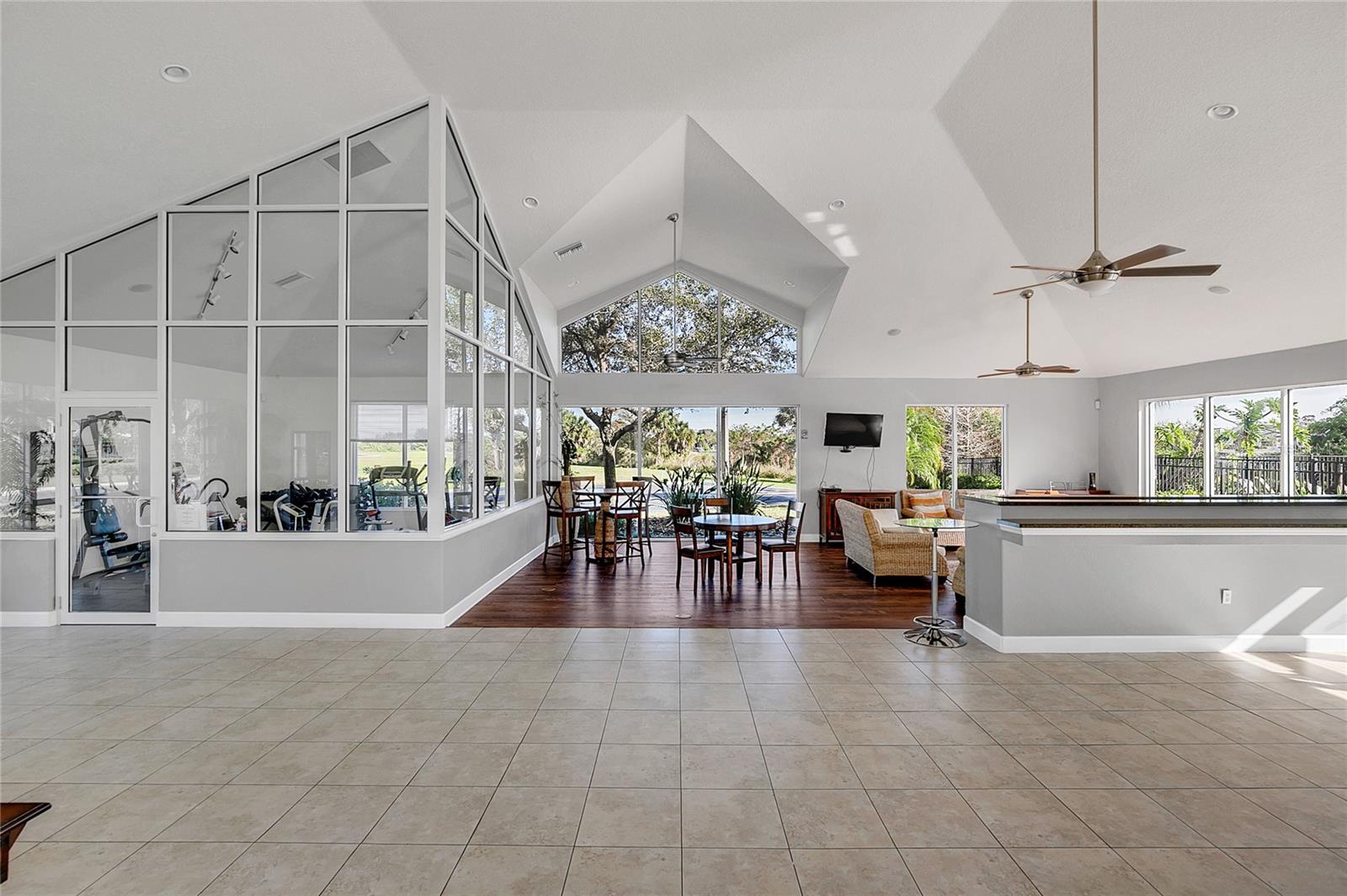 Image 30 of 54 For 4177 N Orange Blossom Trail  206