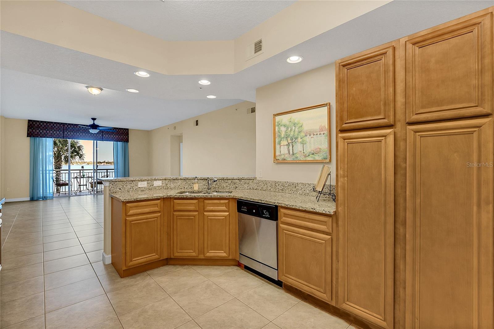 Image 7 of 54 For 4177 N Orange Blossom Trail  206
