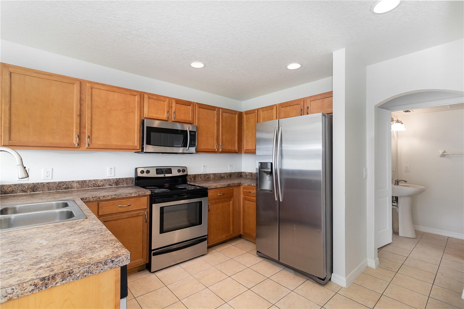 Image 4 of 15 For 1712 Portcastle Circle