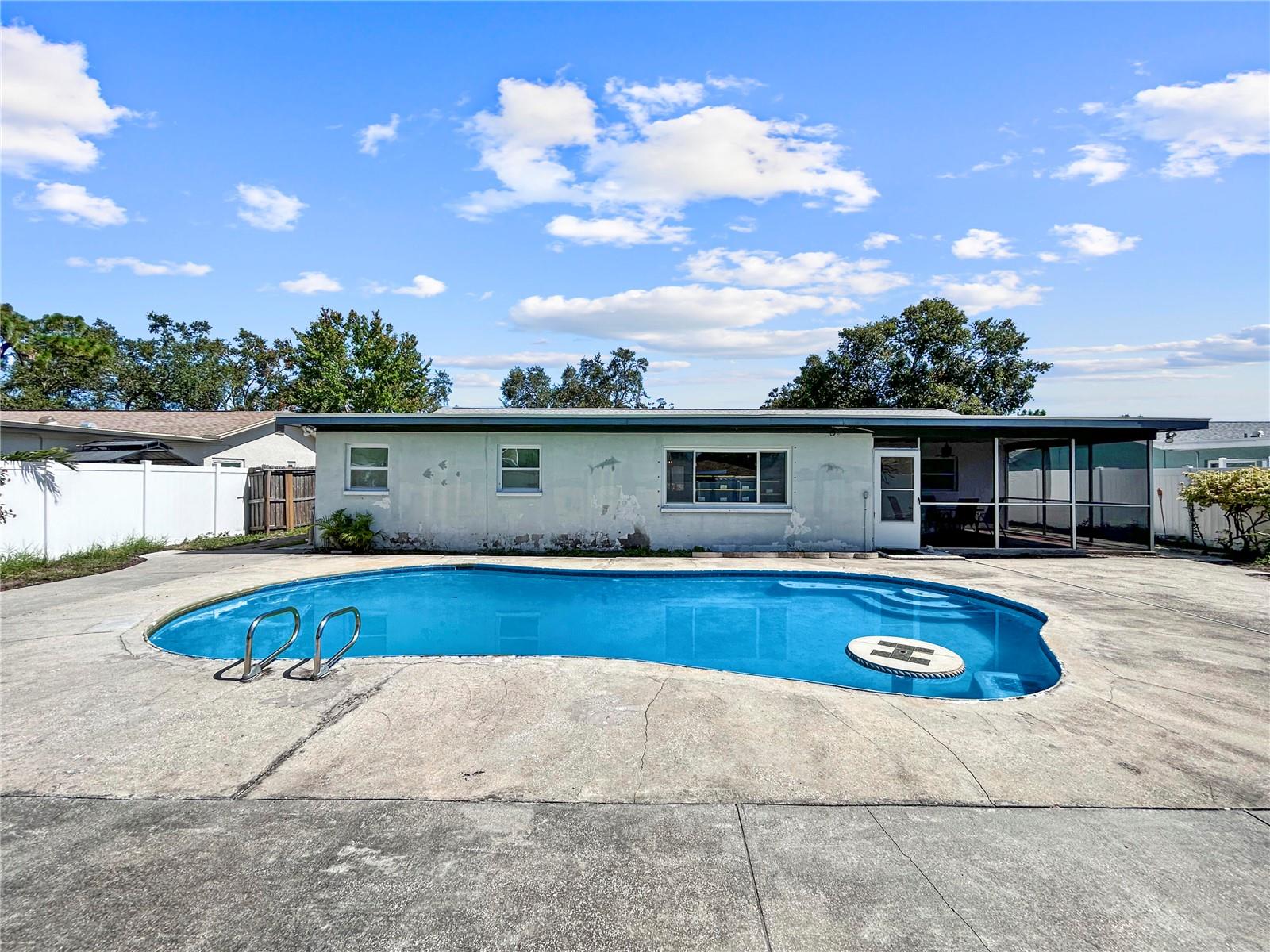 Image 20 of 22 For 12446 88th Avenue