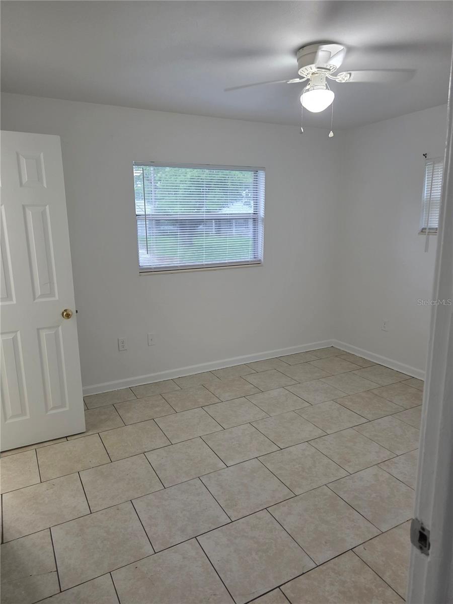 Image 7 of 13 For 3312 Paris Place