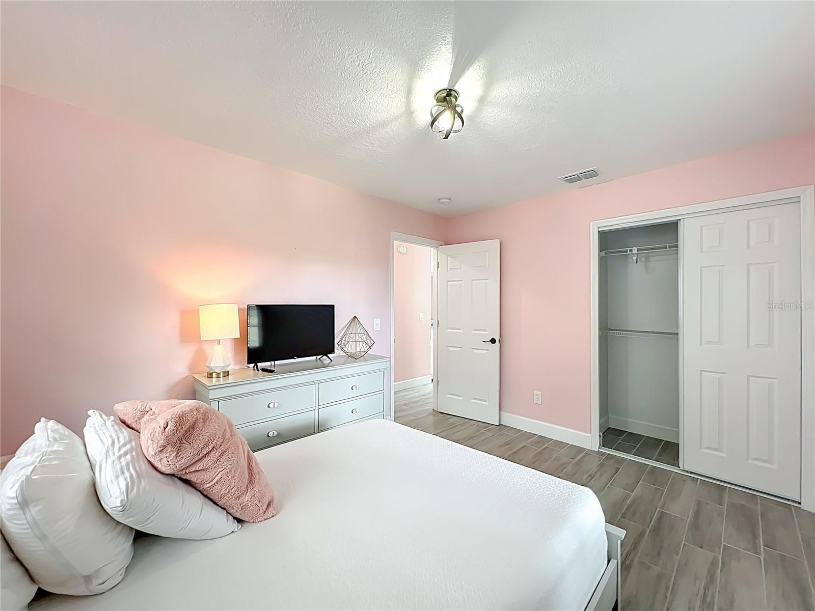 Image 46 of 66 For 1681 Walnut Avenue