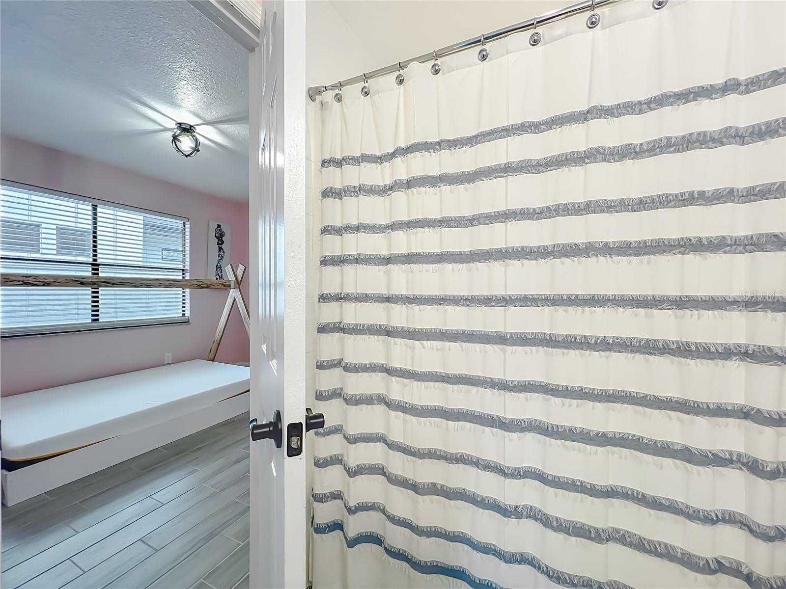 Image 51 of 66 For 1681 Walnut Avenue