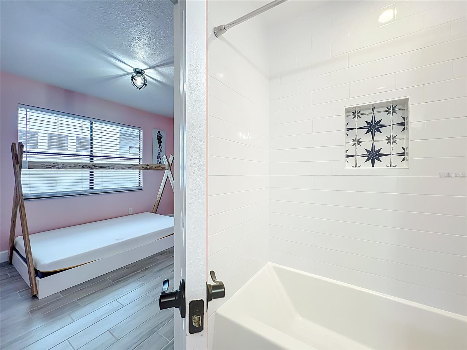 Image 52 of 66 For 1681 Walnut Avenue