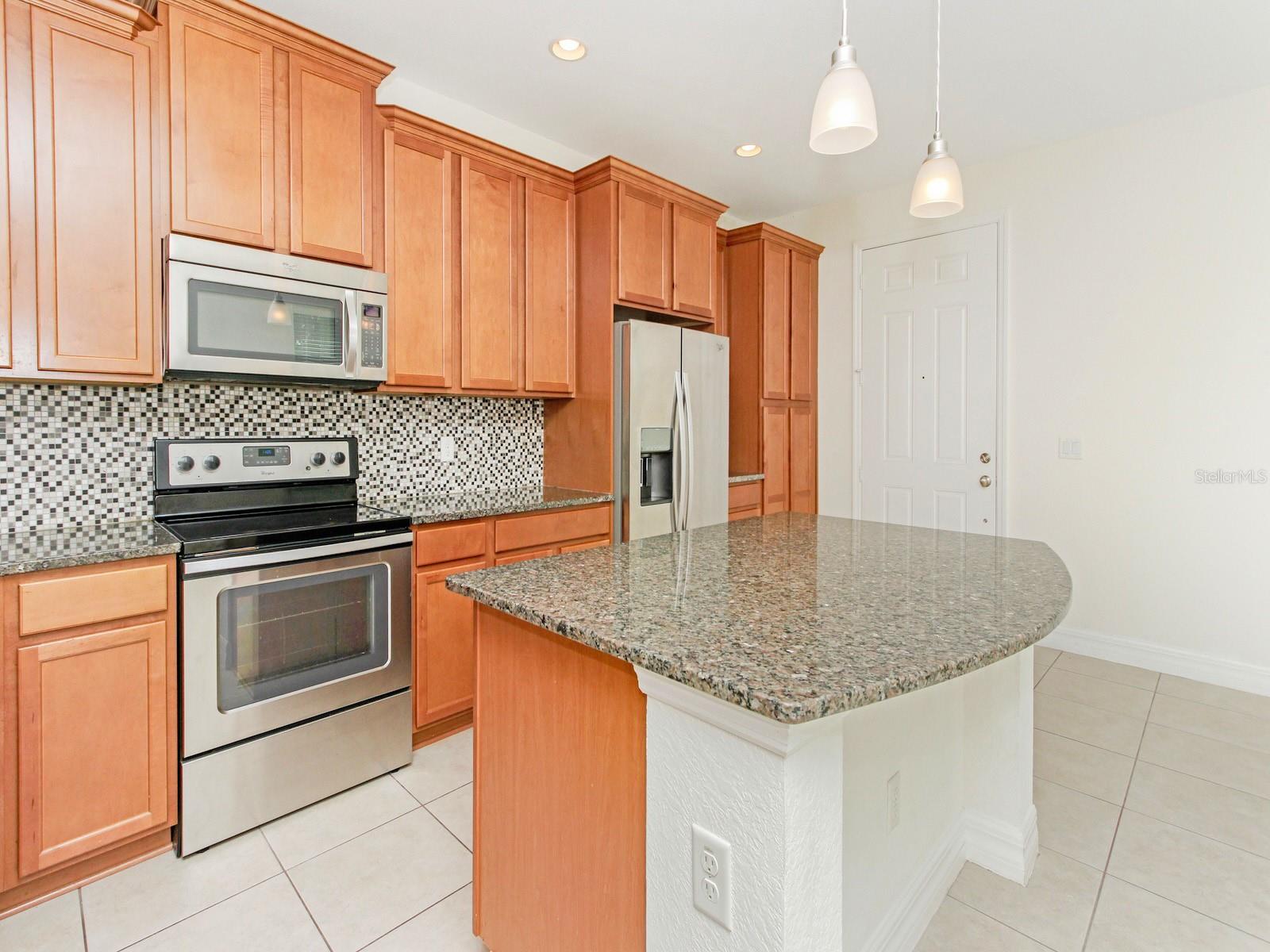 Image 10 of 58 For 10070 Eagle Creek Center Boulevard