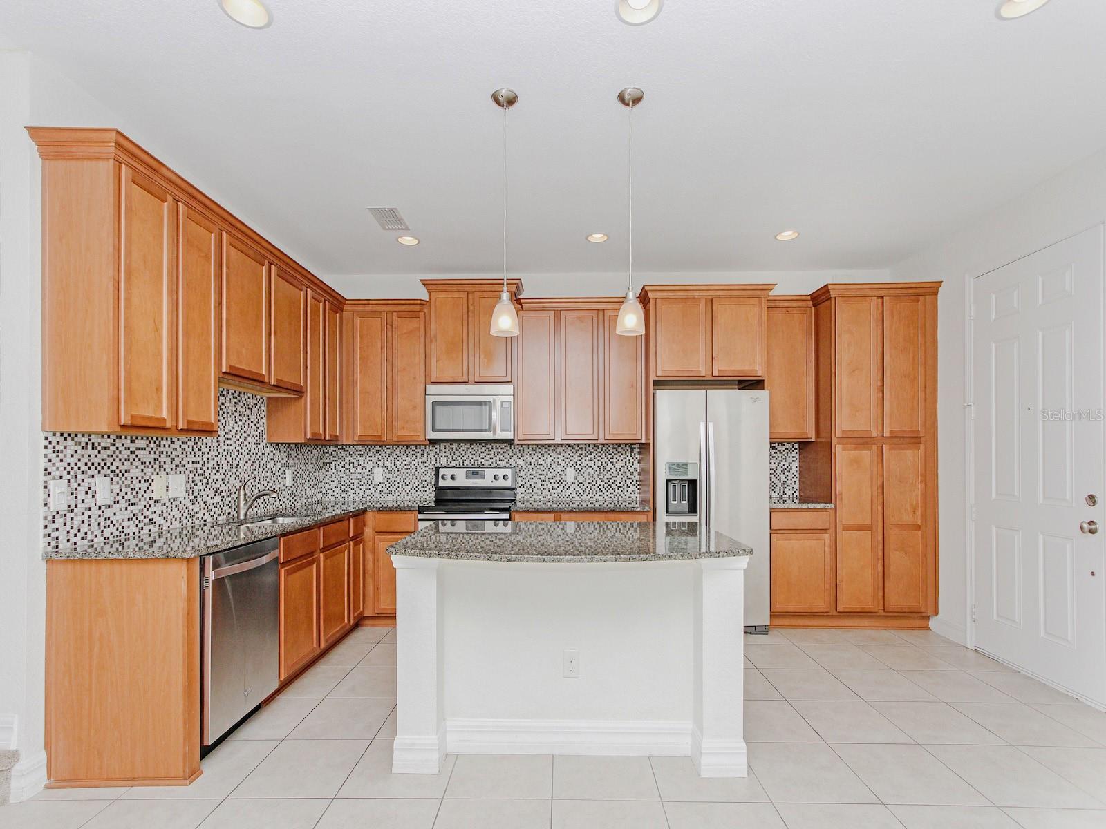Image 11 of 58 For 10070 Eagle Creek Center Boulevard