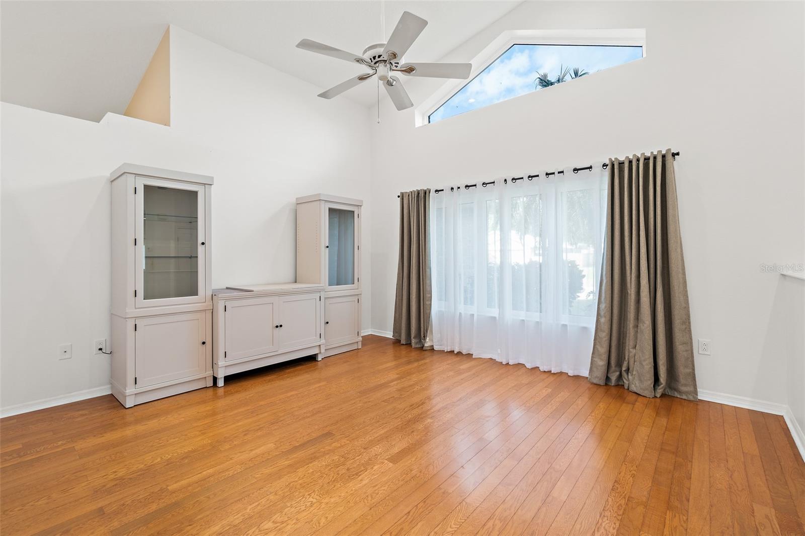 Image 7 of 50 For 6839 Ackerman Avenue