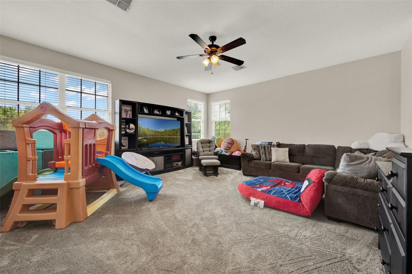 Image 18 of 35 For 417 Bella Vida Boulevard