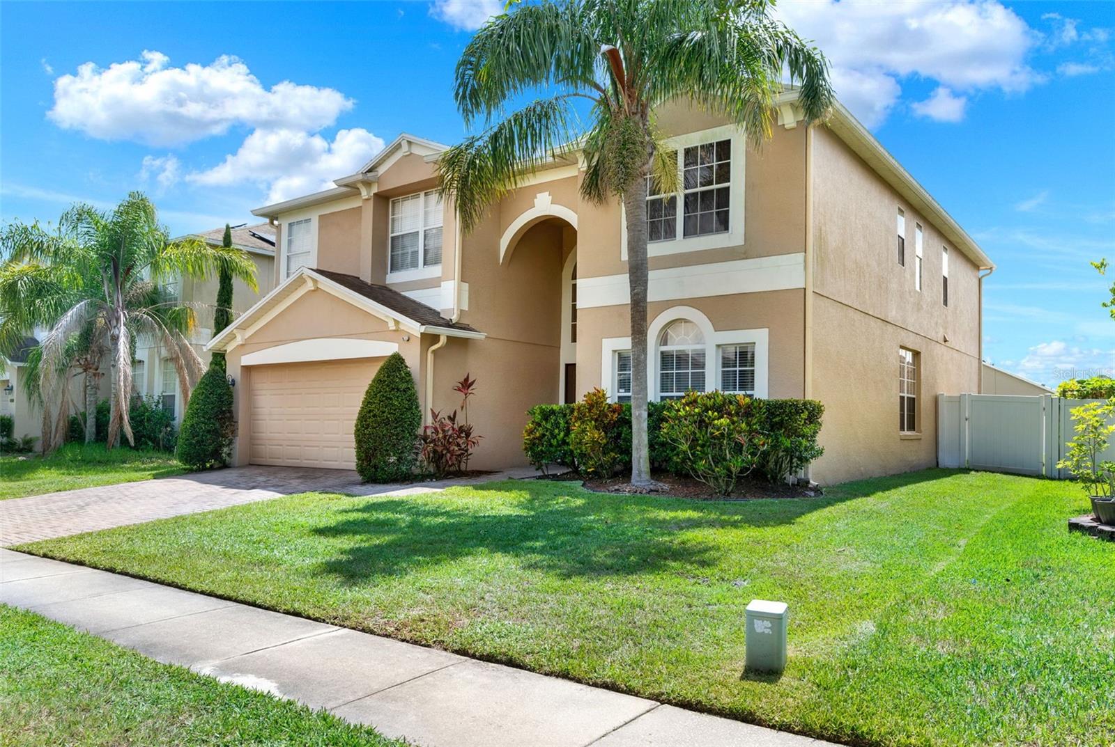 Image 2 of 35 For 417 Bella Vida Boulevard
