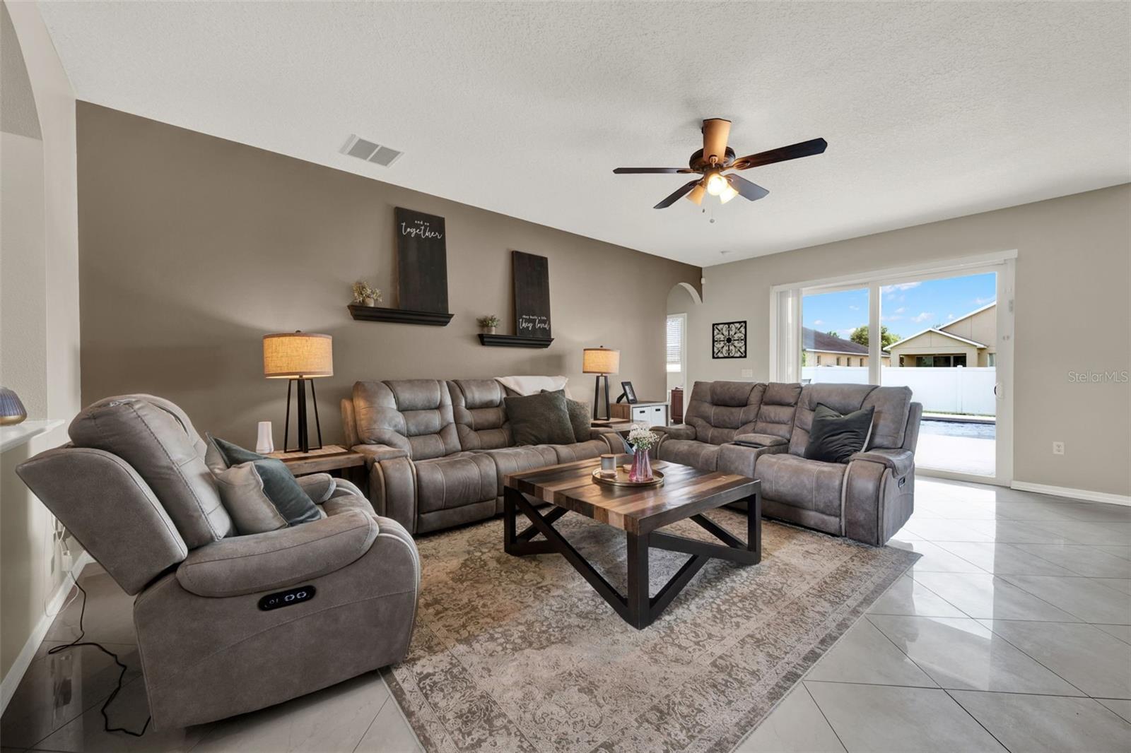 Image 5 of 35 For 417 Bella Vida Boulevard