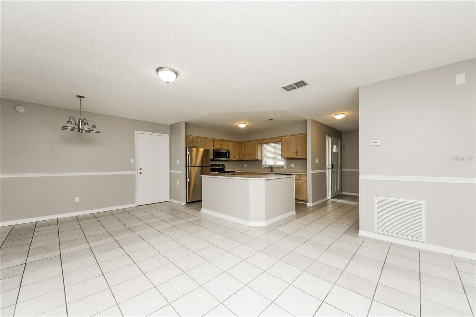 Image 4 of 16 For 1224 Russell Drive