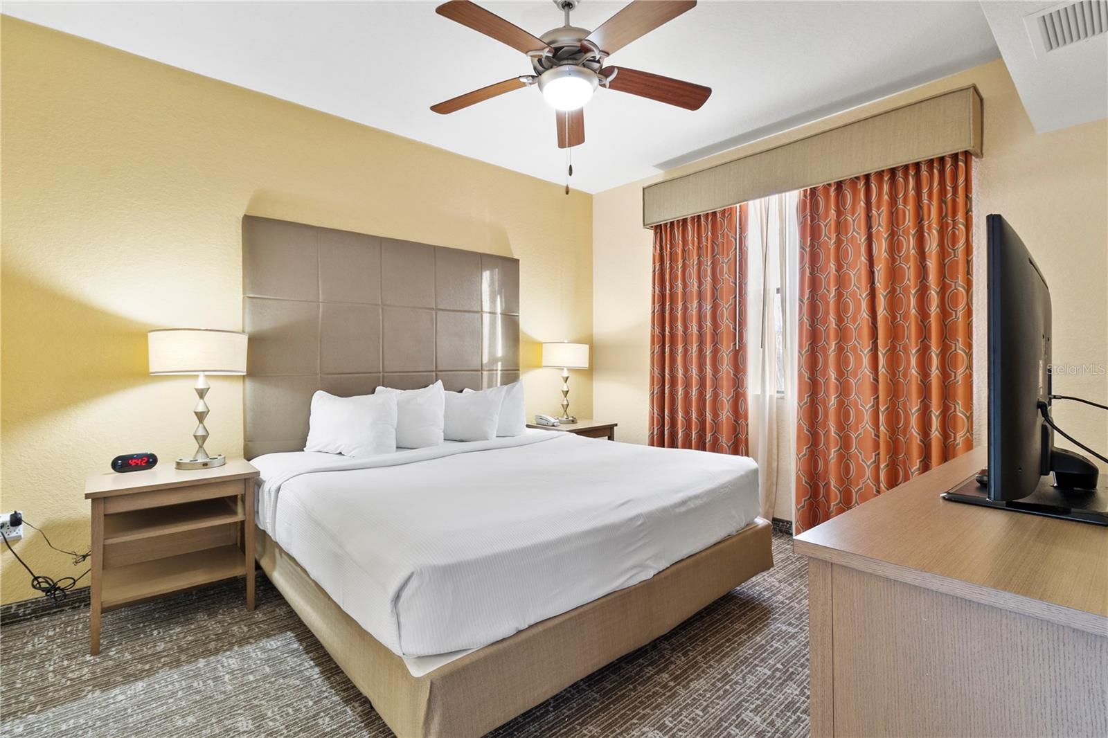 Image 13 of 18 For 12556 Floridays Resort Drive 505a