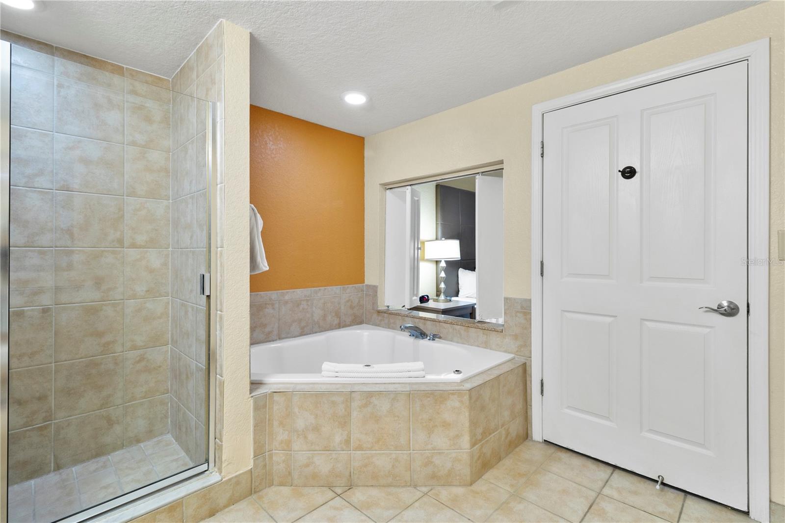 Image 17 of 18 For 12556 Floridays Resort Drive 505a