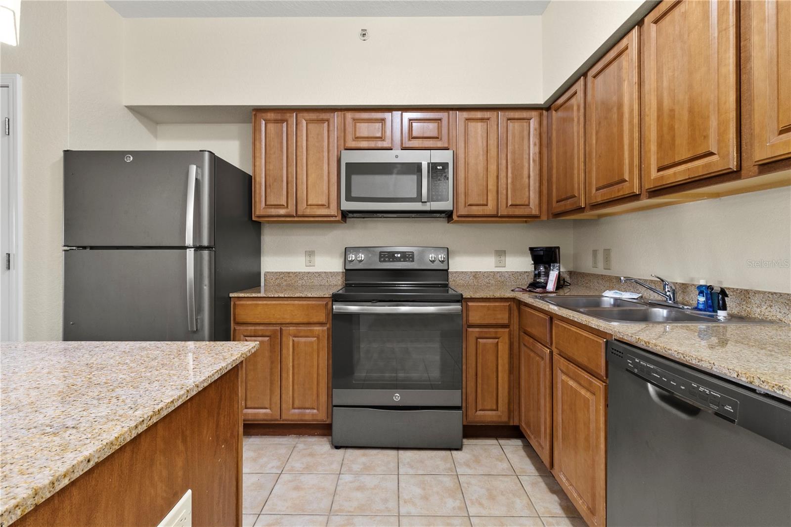 Image 4 of 18 For 12556 Floridays Resort Drive 505a