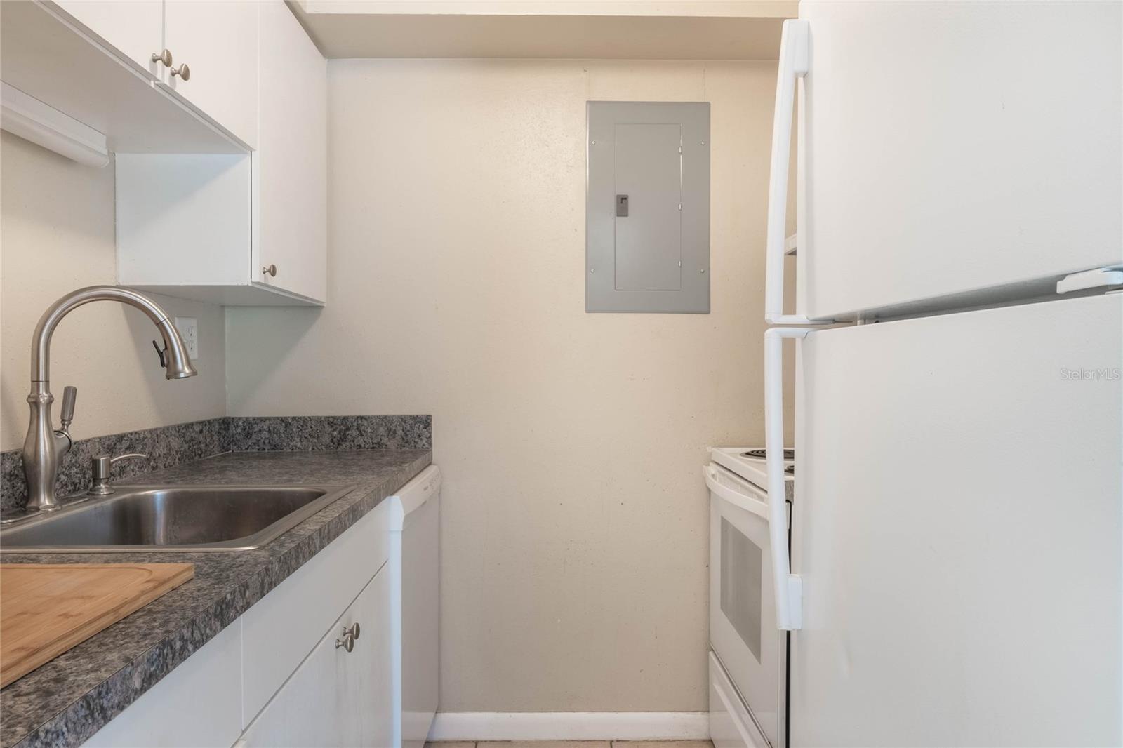 Image 10 of 17 For 3071 George Mason Avenue 5
