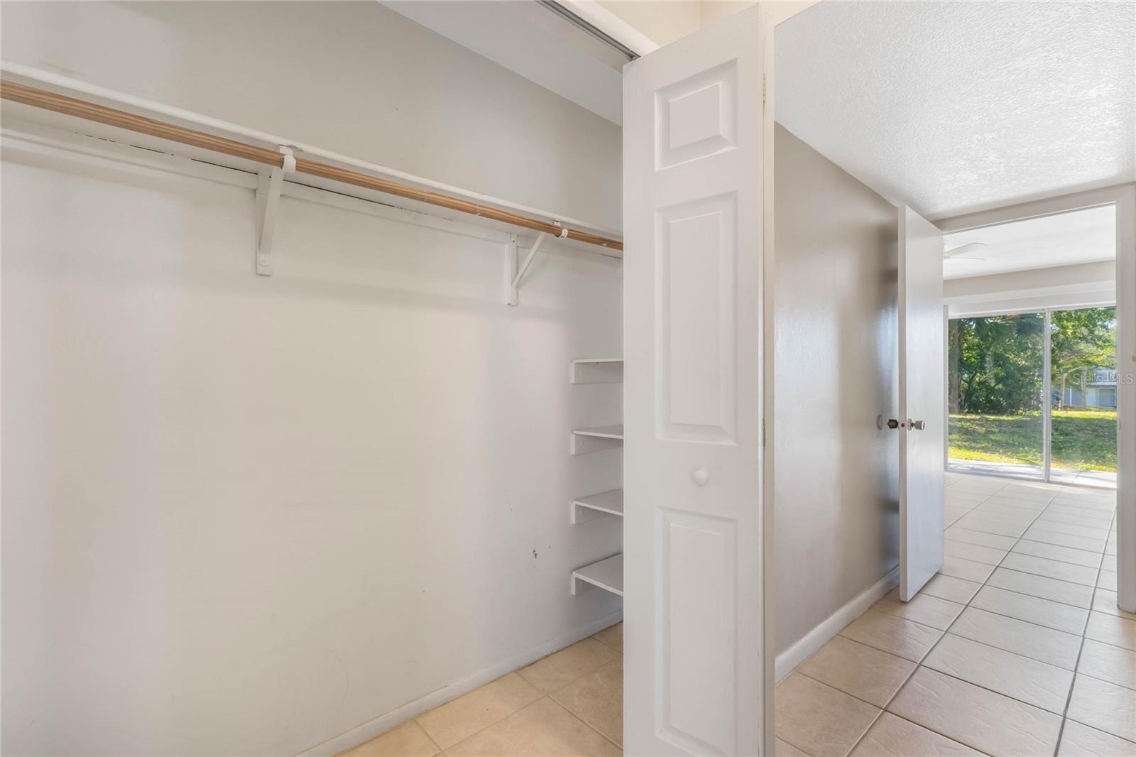 Image 11 of 17 For 3071 George Mason Avenue 5
