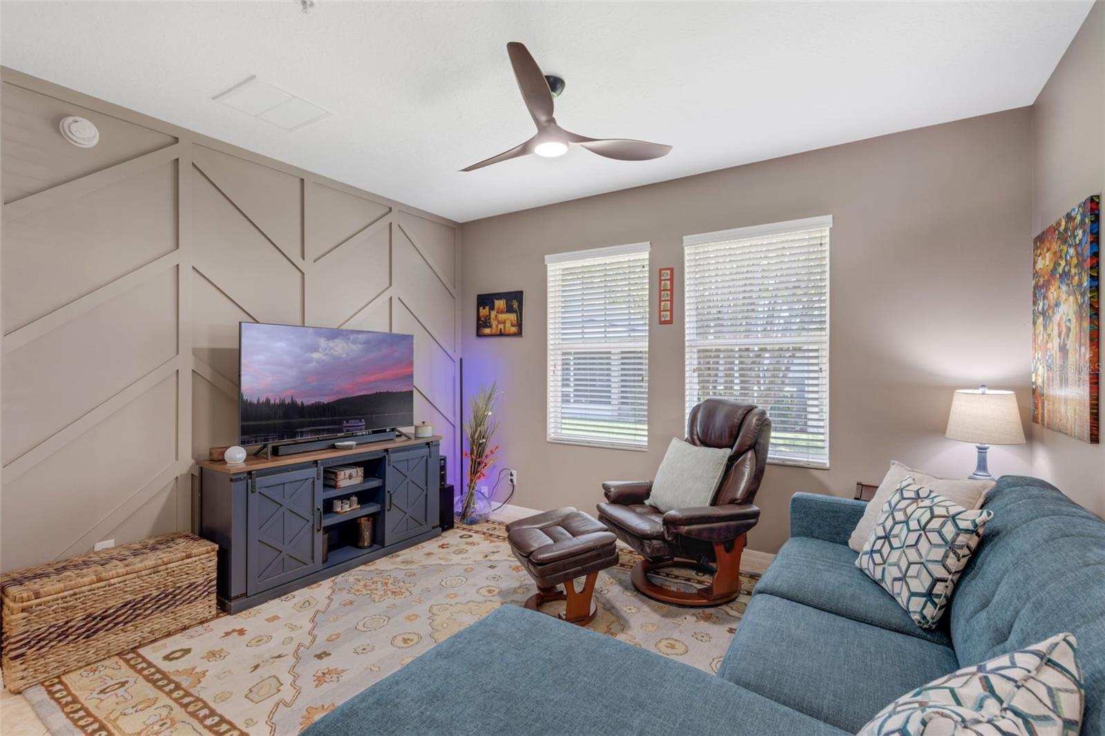 Image 12 of 40 For 9823 Tivoli Villa Drive