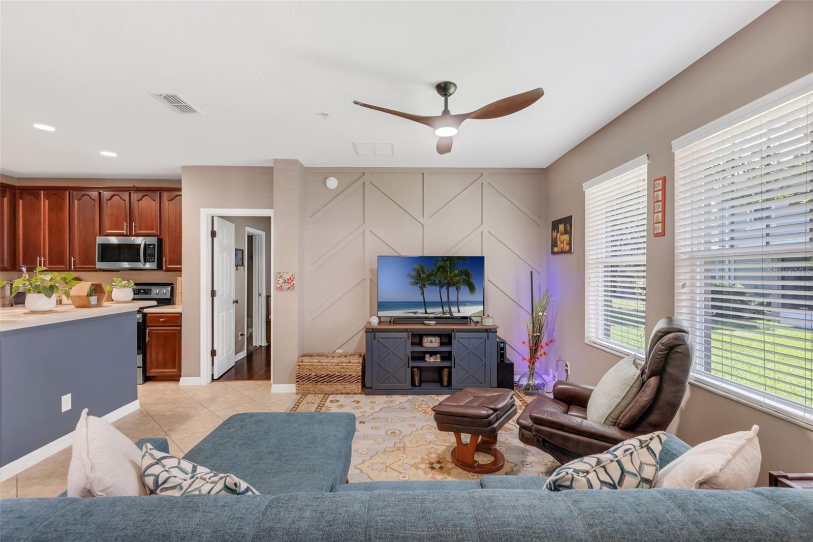 Image 15 of 40 For 9823 Tivoli Villa Drive