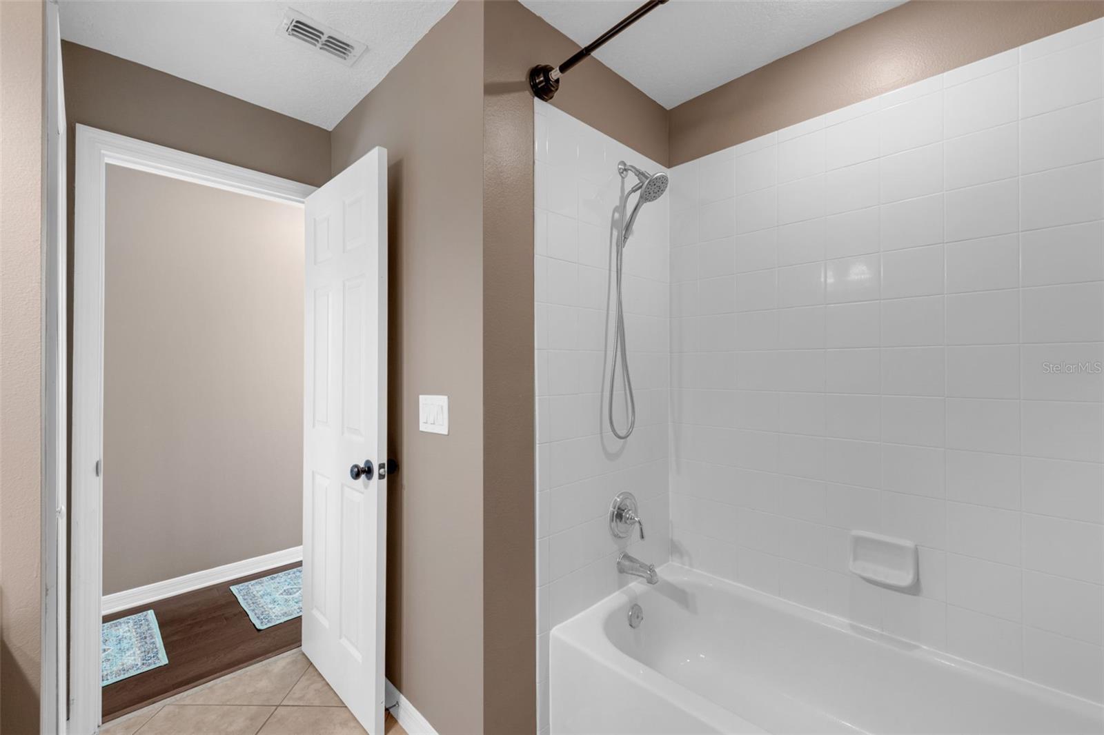 Image 33 of 40 For 9823 Tivoli Villa Drive