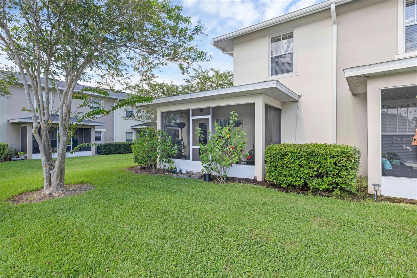 Image 8 of 40 For 9823 Tivoli Villa Drive