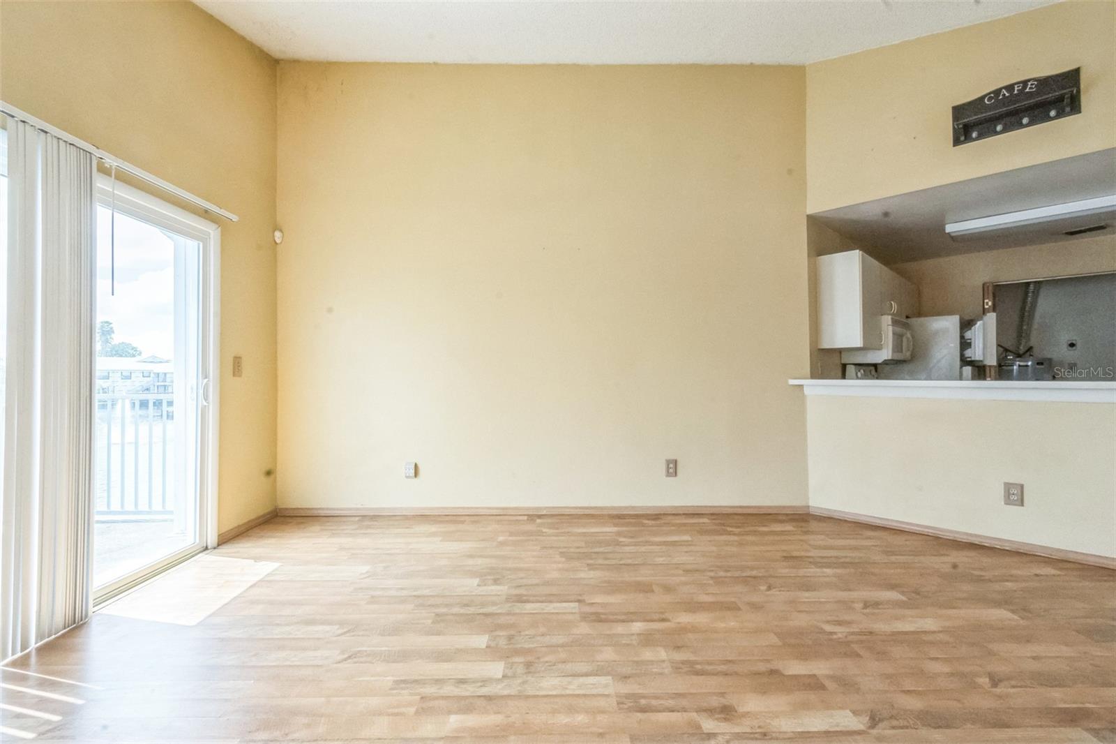 Image 6 of 20 For 2536 Woodgate Boulevard 201