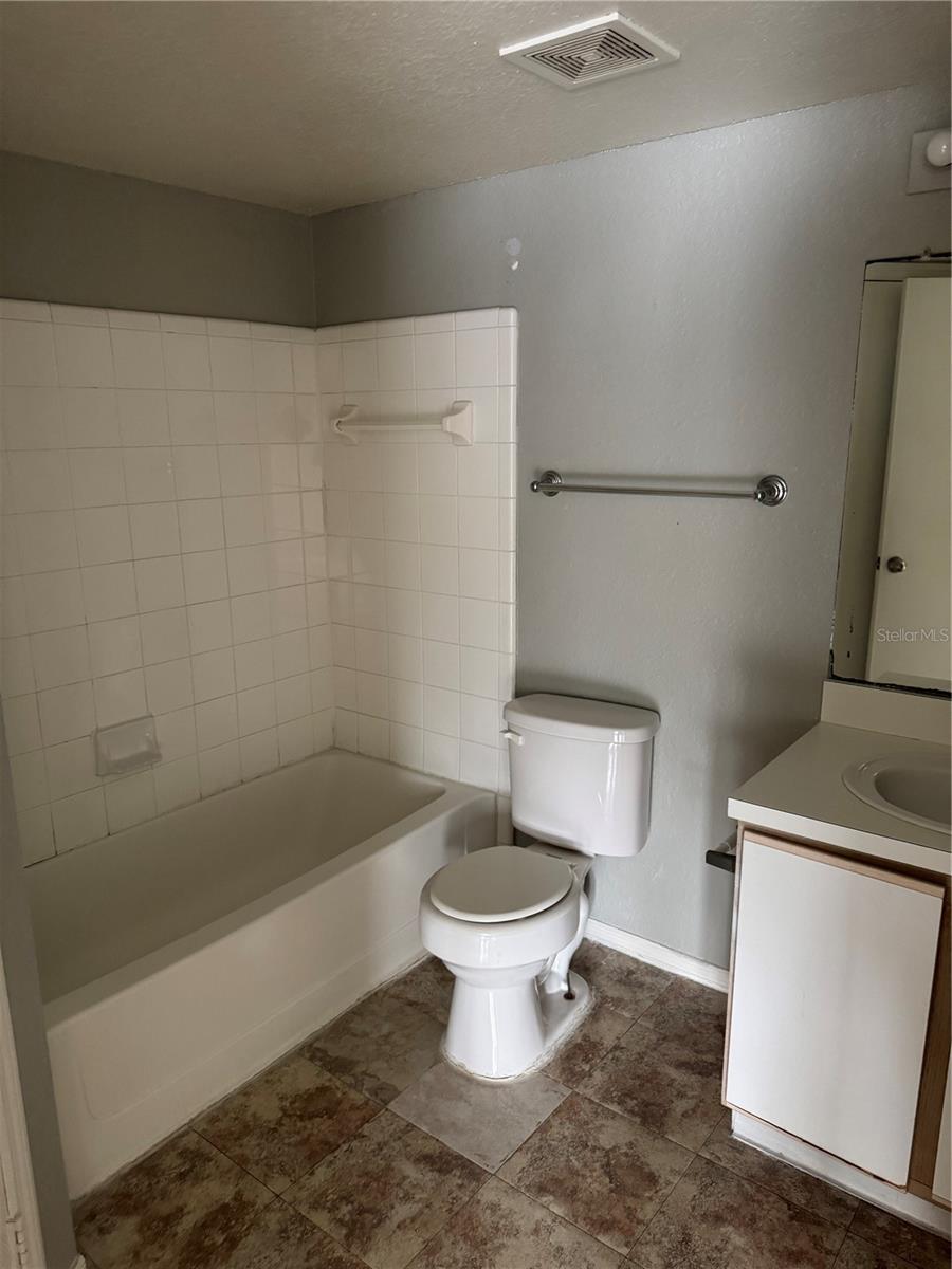 Image 6 of 10 For 2216 Grand Cayman Court 1432