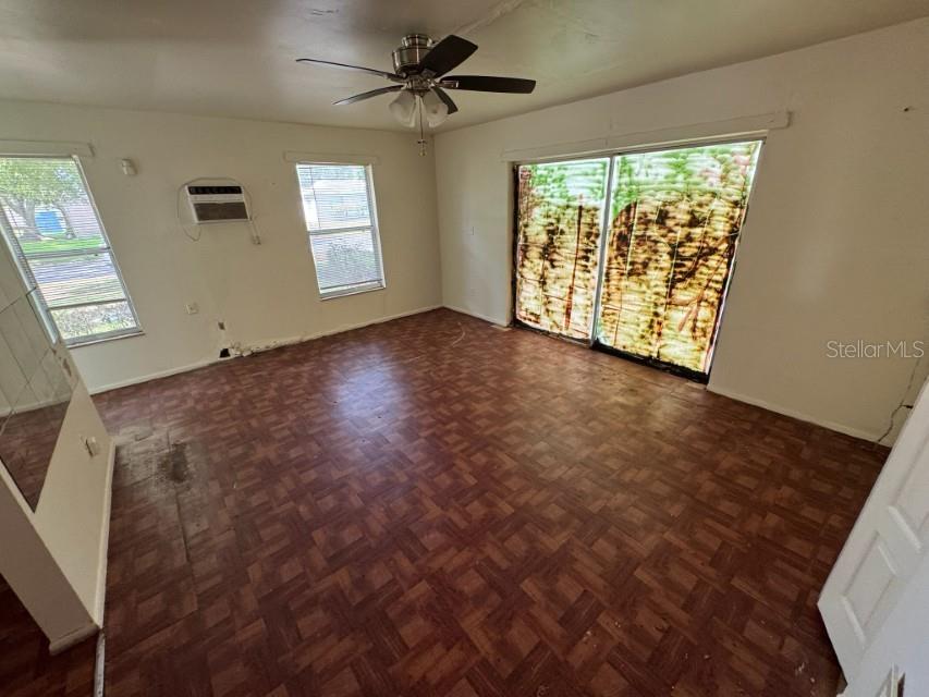 Image 9 of 19 For 4749 Vargas Street
