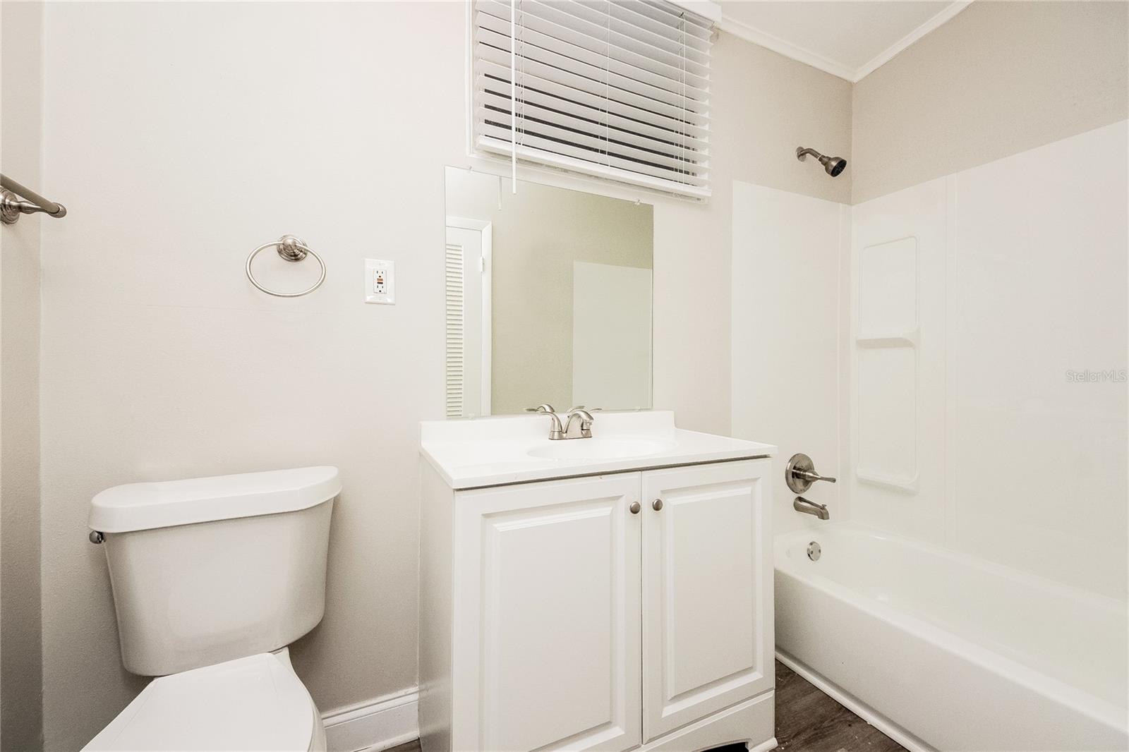 Image 13 of 16 For 214 Poinciana Circle