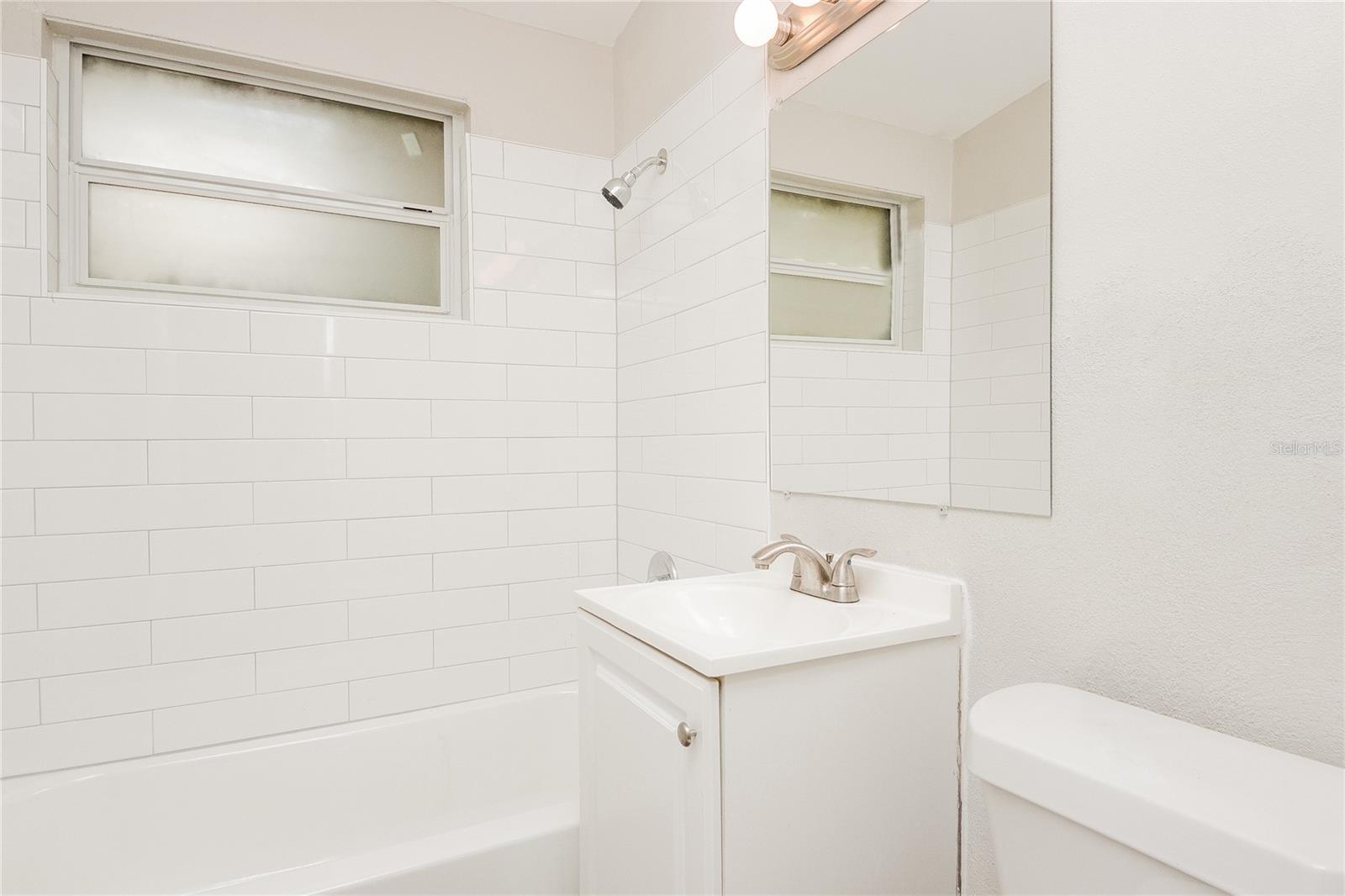 Image 14 of 16 For 214 Poinciana Circle