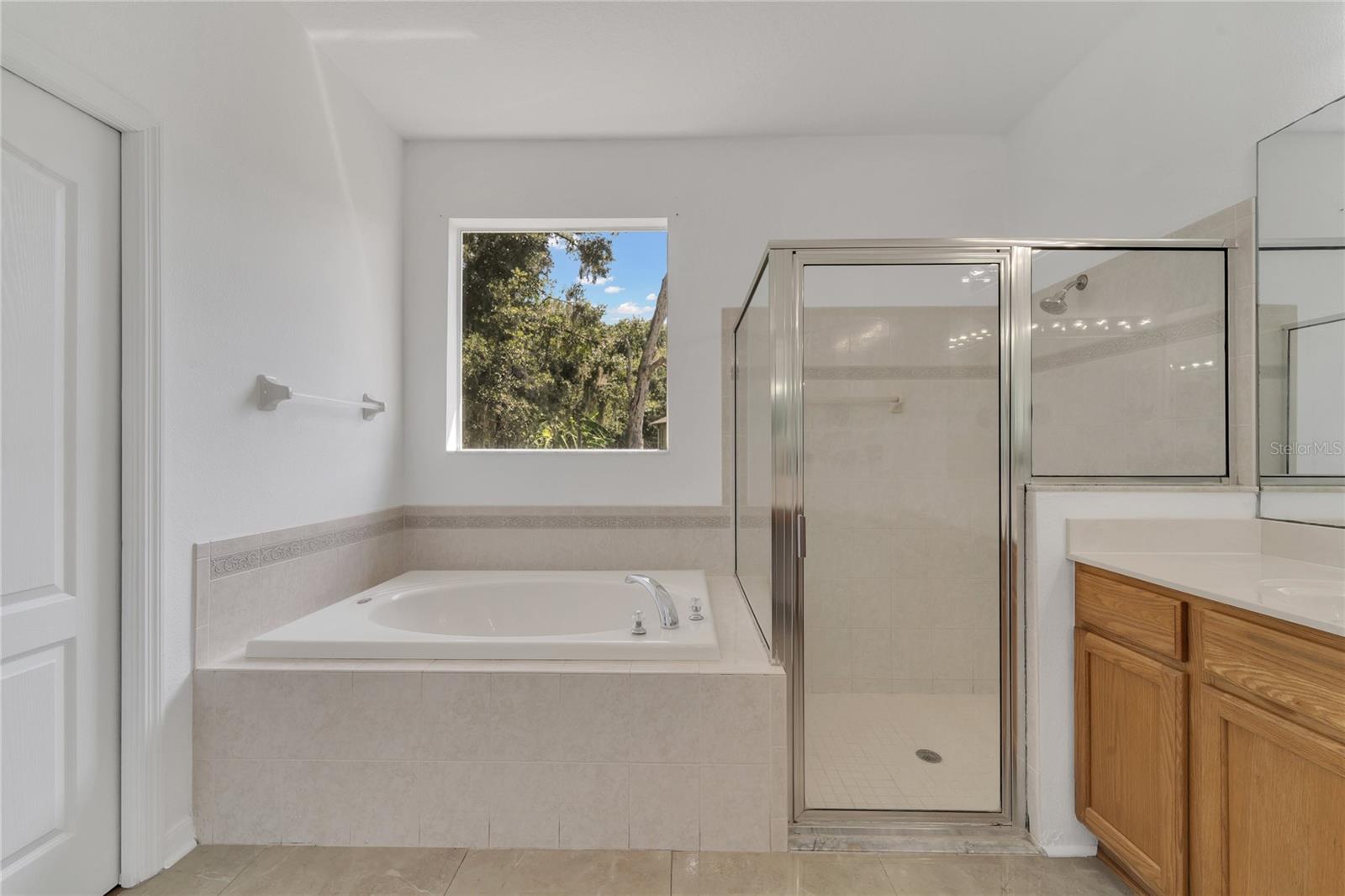 Image 15 of 32 For 27045 Silverleaf Way