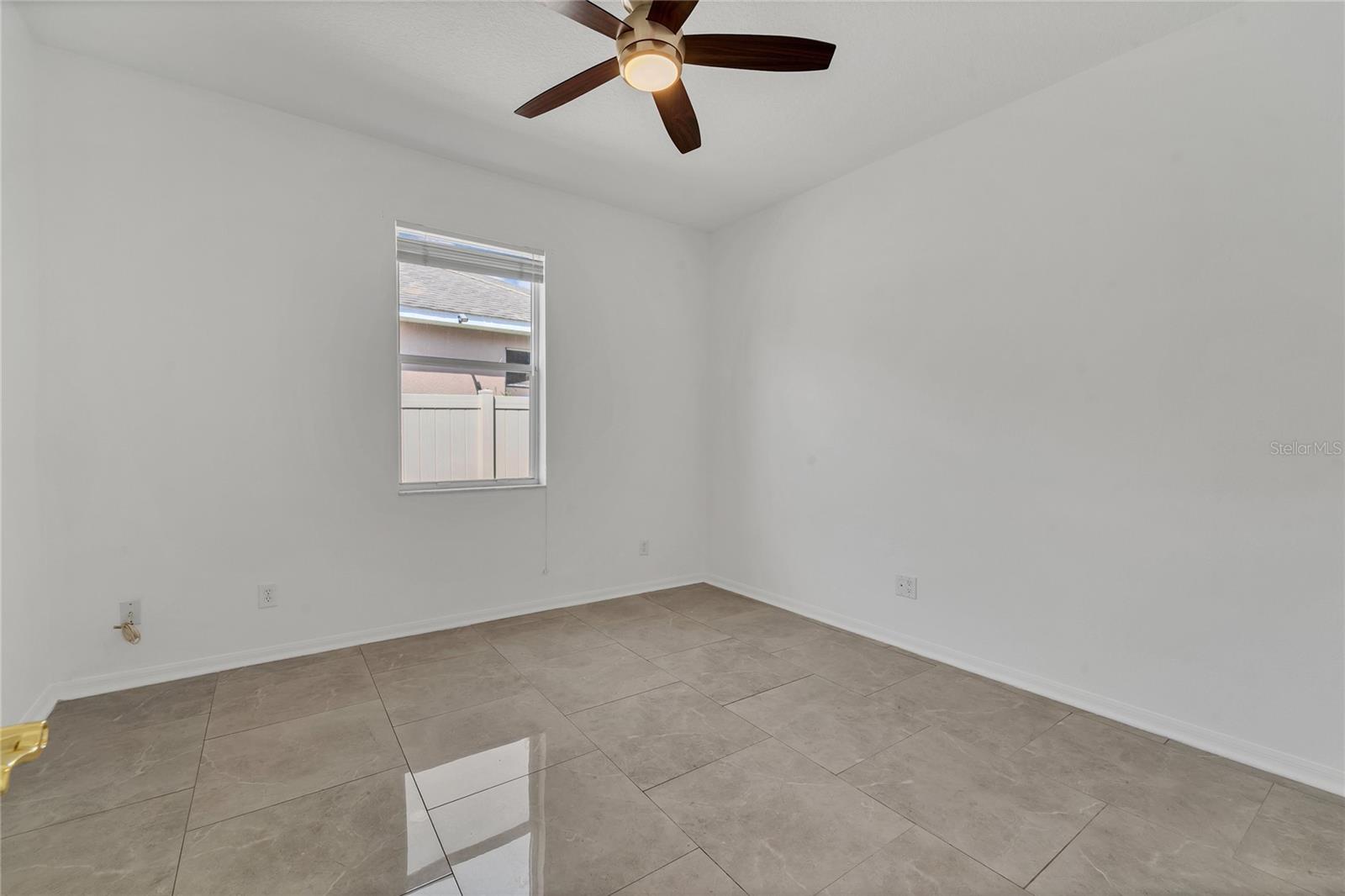 Image 17 of 32 For 27045 Silverleaf Way