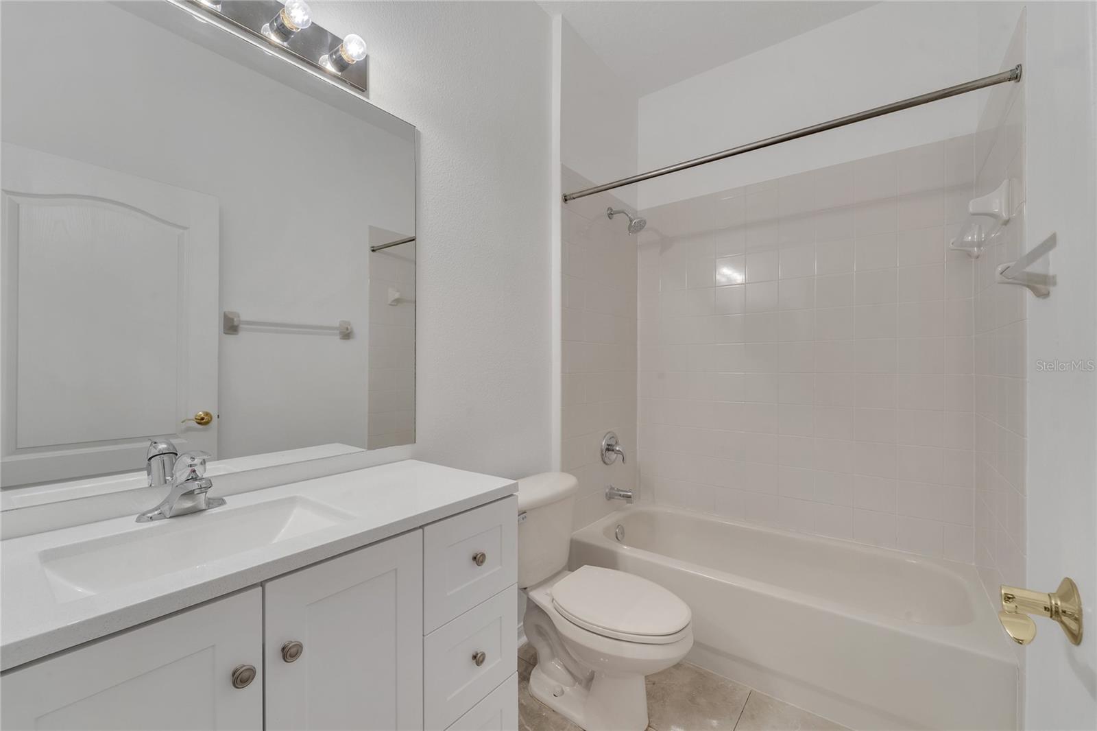Image 21 of 32 For 27045 Silverleaf Way