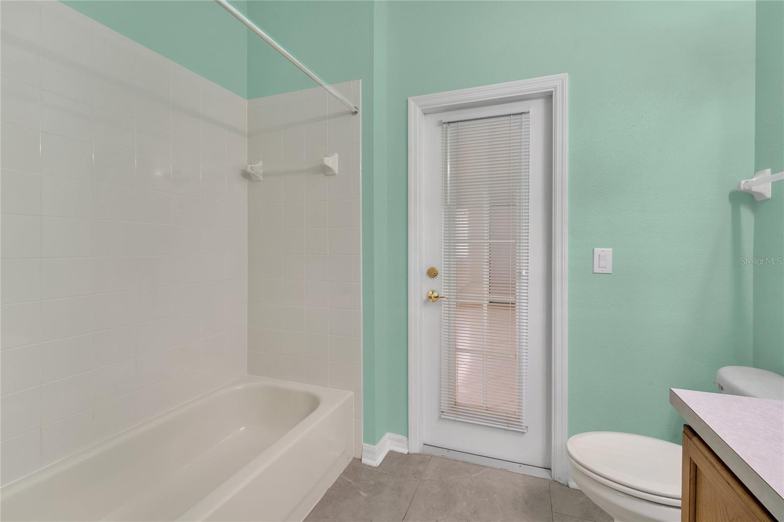 Image 23 of 32 For 27045 Silverleaf Way