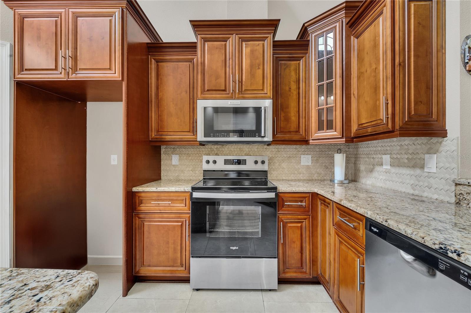 Image 8 of 32 For 27045 Silverleaf Way