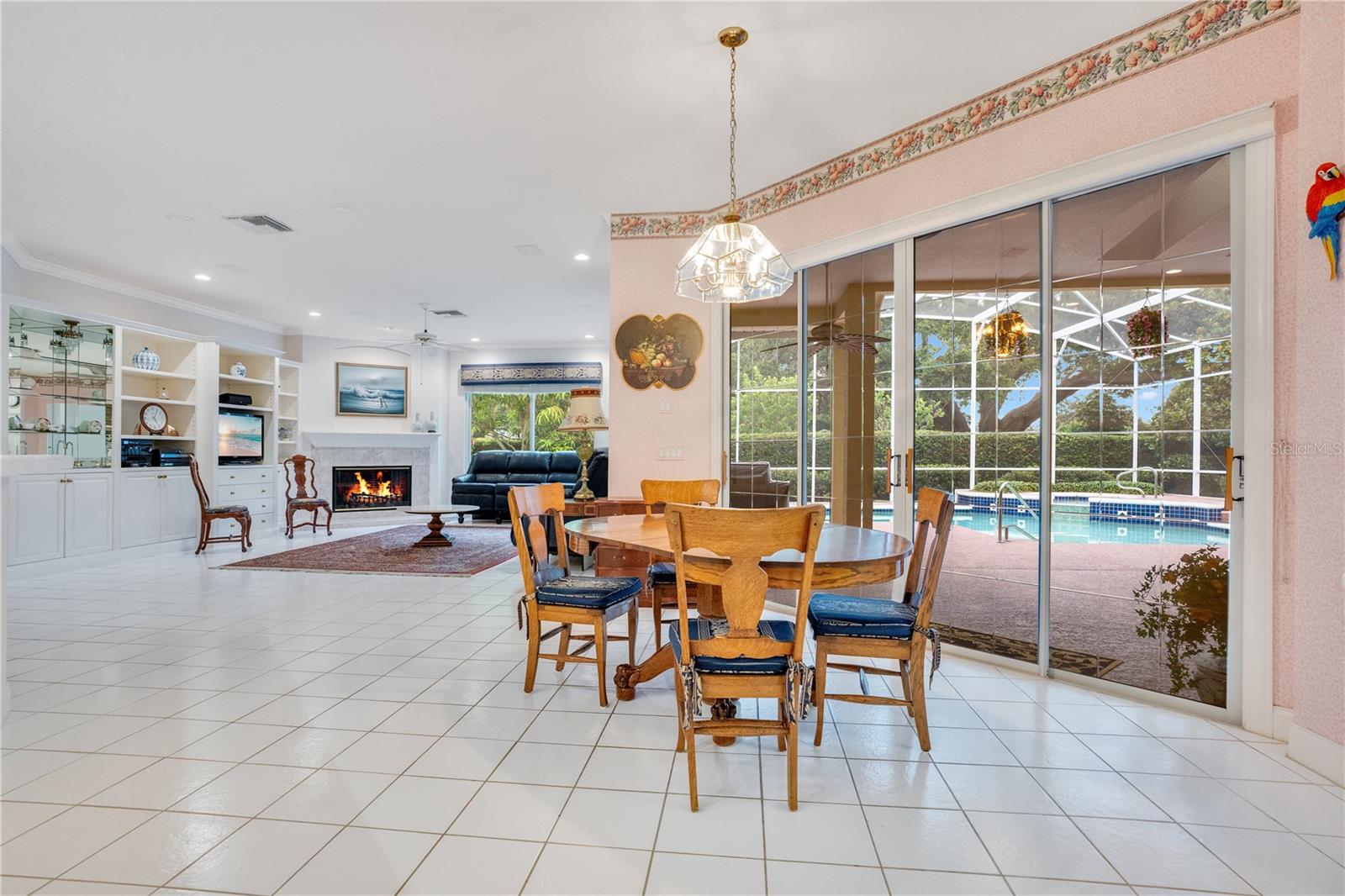 Image 12 of 62 For 1833 Lake Grove Lane