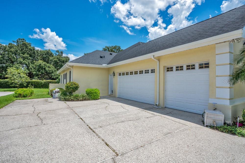 Image 42 of 62 For 1833 Lake Grove Lane