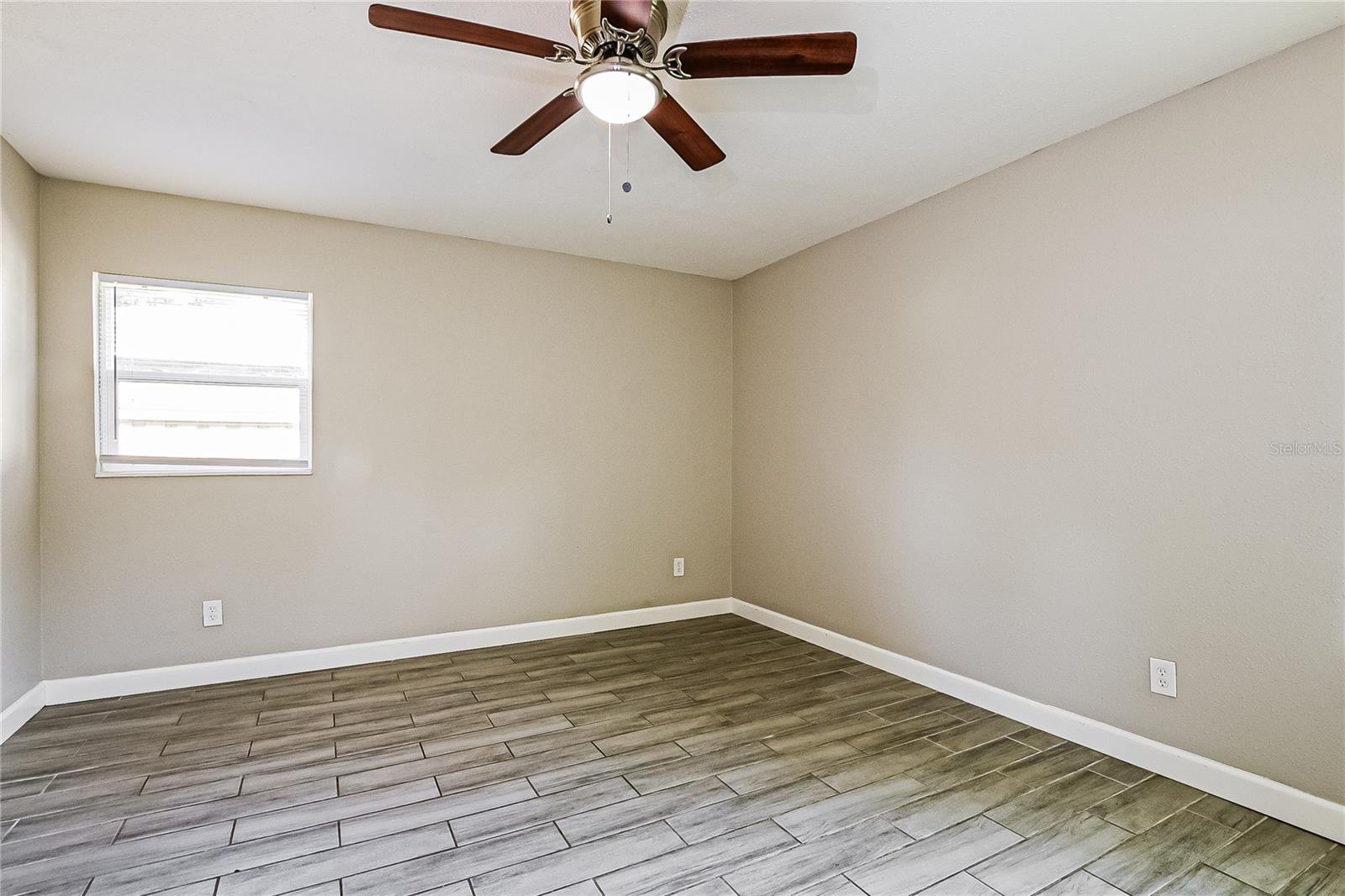 Image 10 of 16 For 321 Fort Collins Court