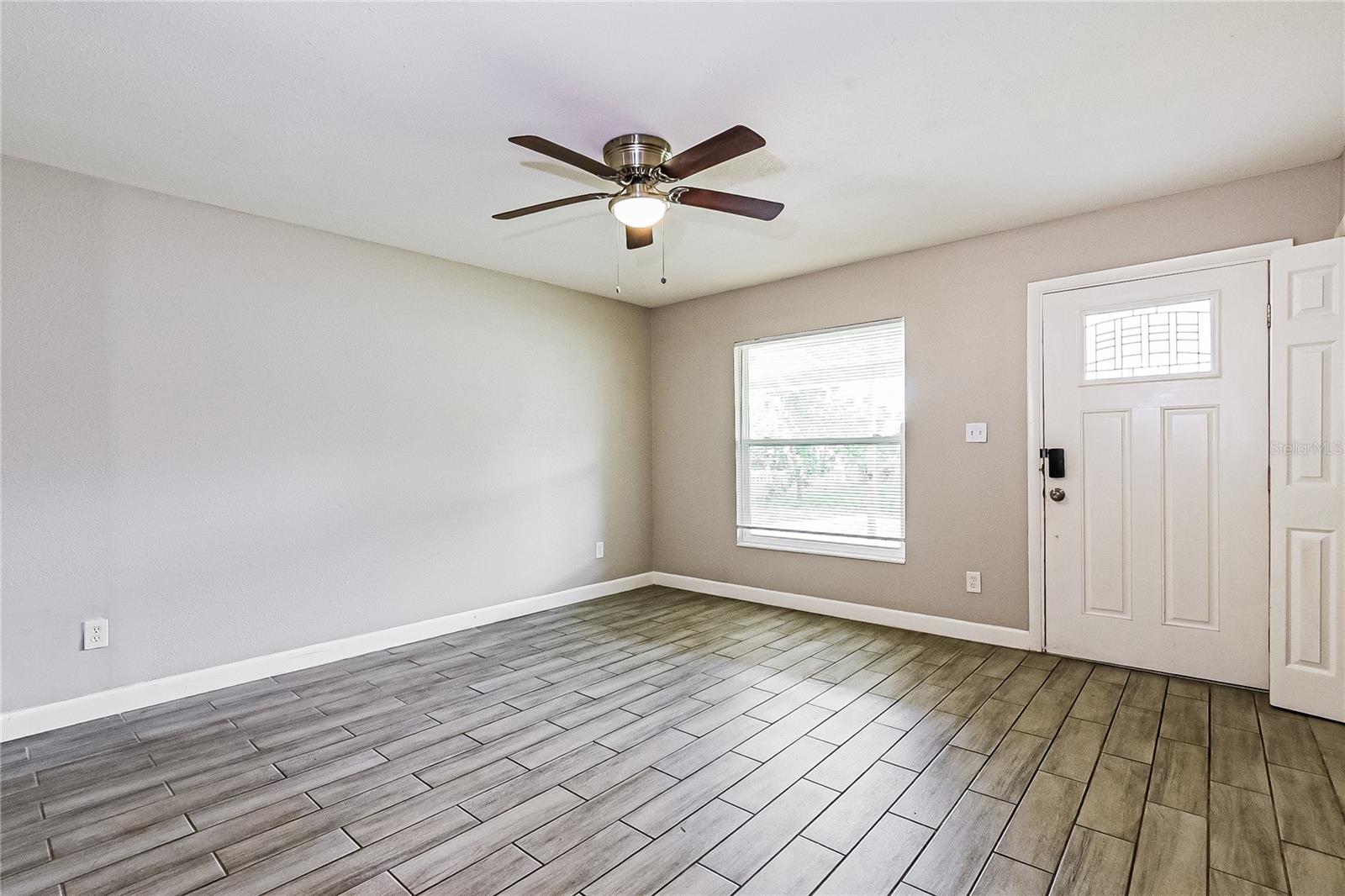 Image 3 of 16 For 321 Fort Collins Court