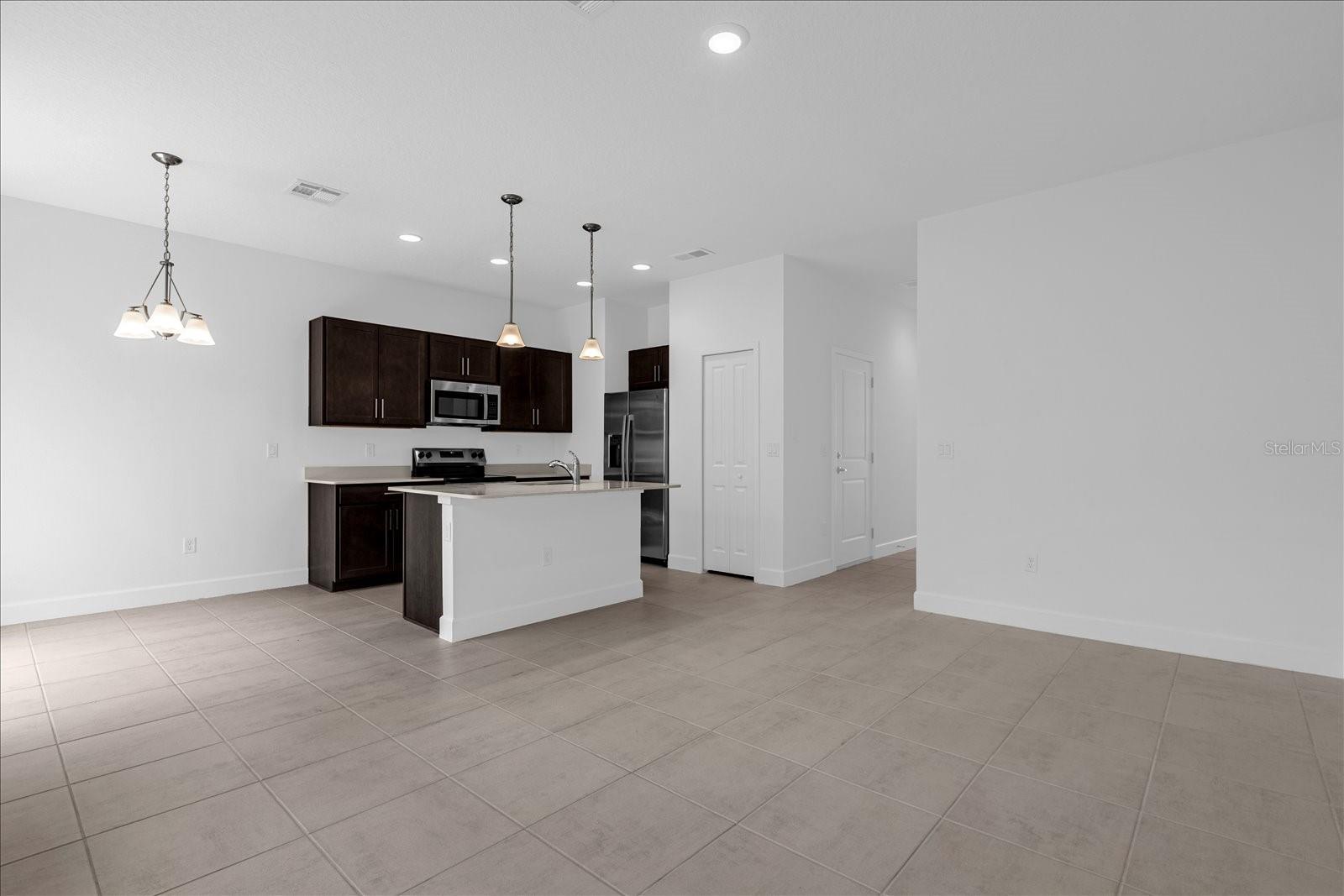 Image 5 of 25 For 1332 Captiva Cove