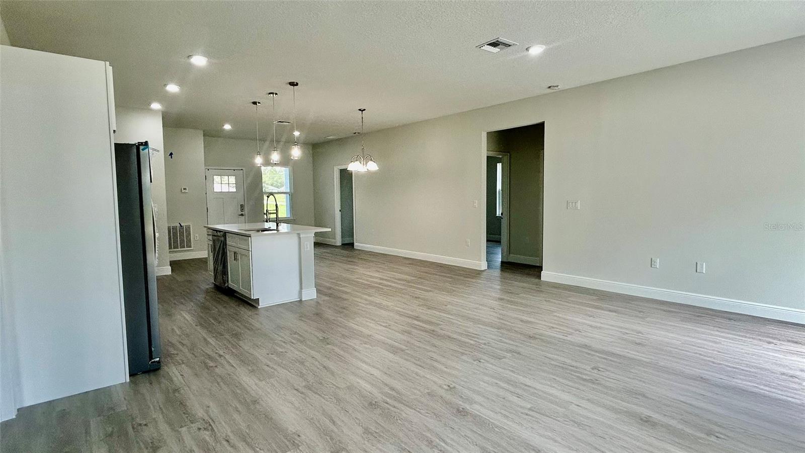 Image 12 of 21 For 713 Marion Oaks Manor