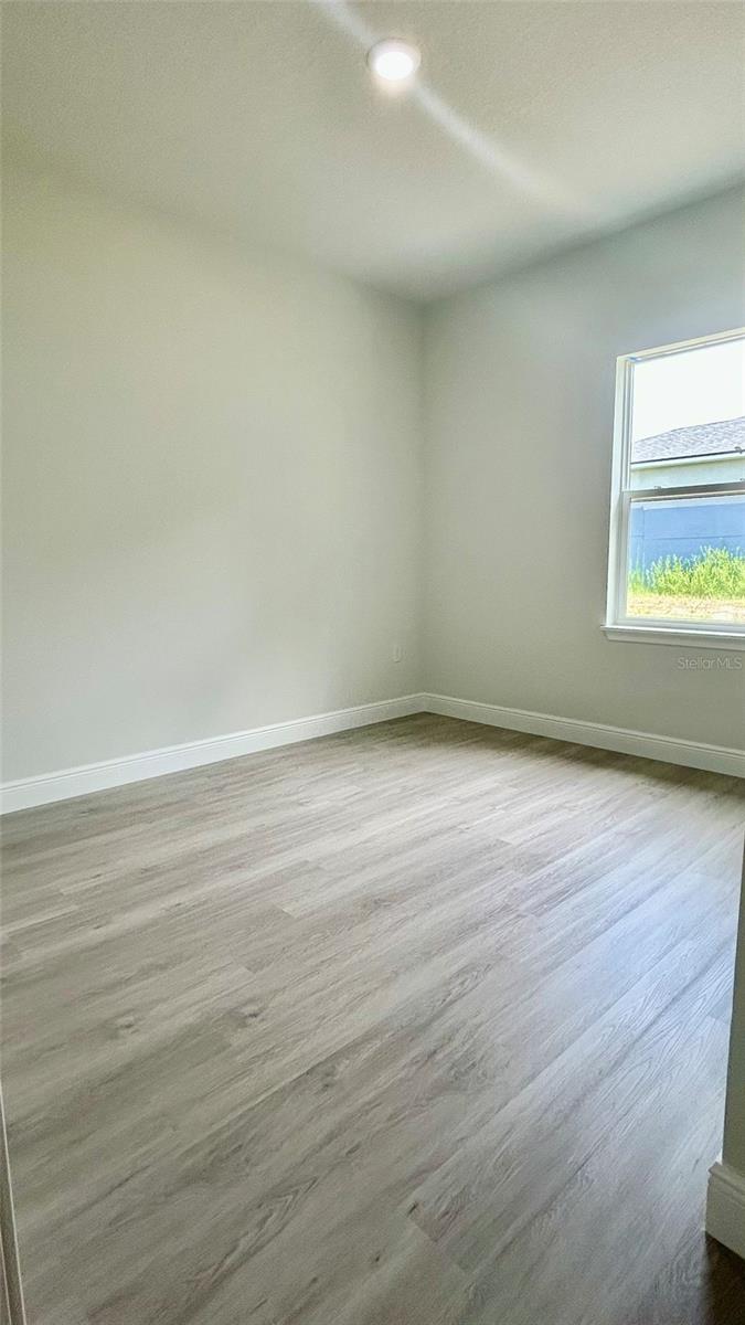 Image 14 of 21 For 713 Marion Oaks Manor