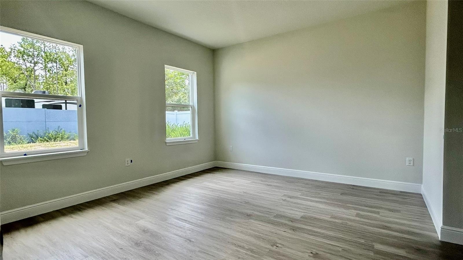 Image 6 of 21 For 713 Marion Oaks Manor