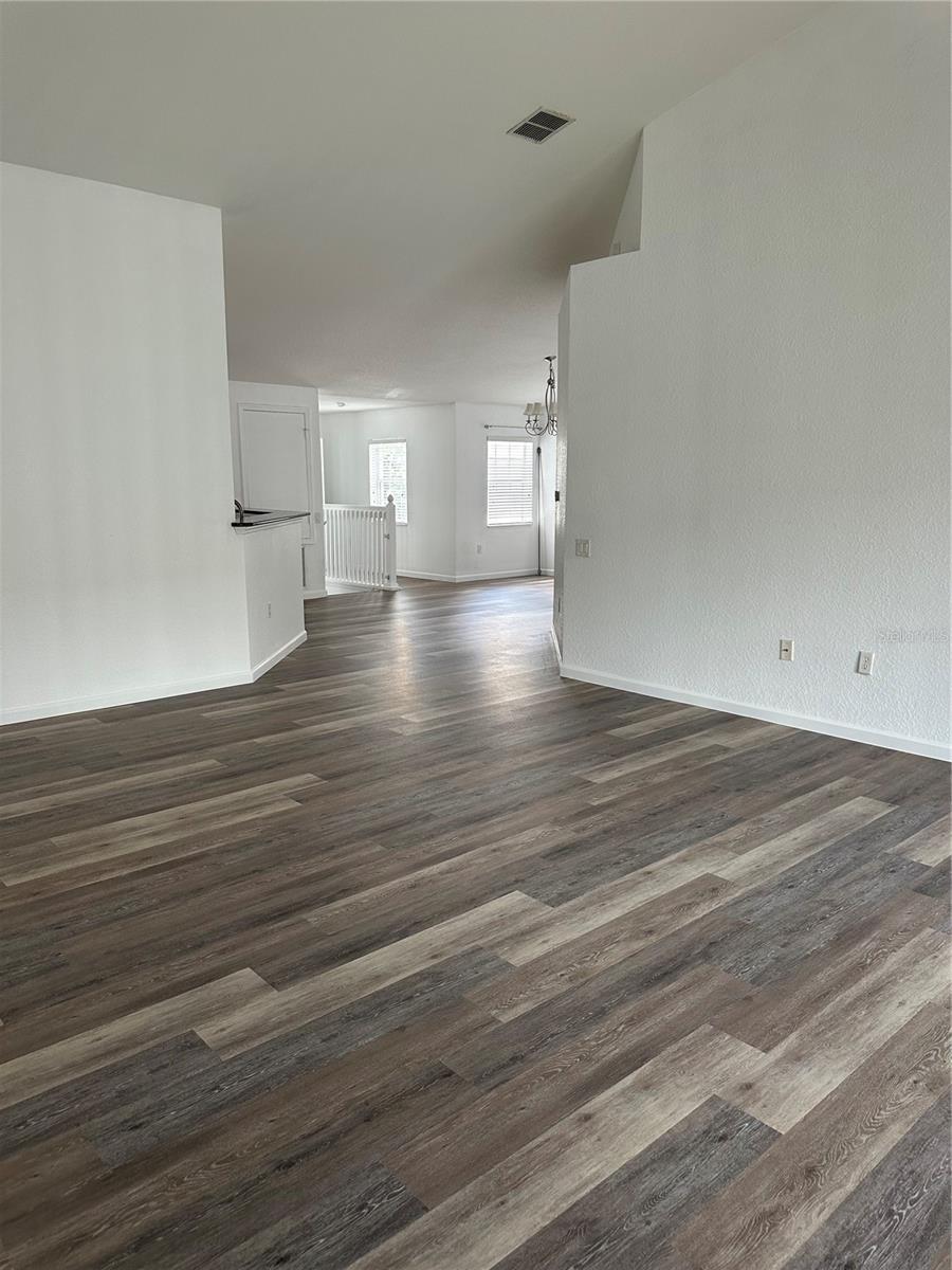 Image 23 of 45 For 412 Hilgard Cove 412