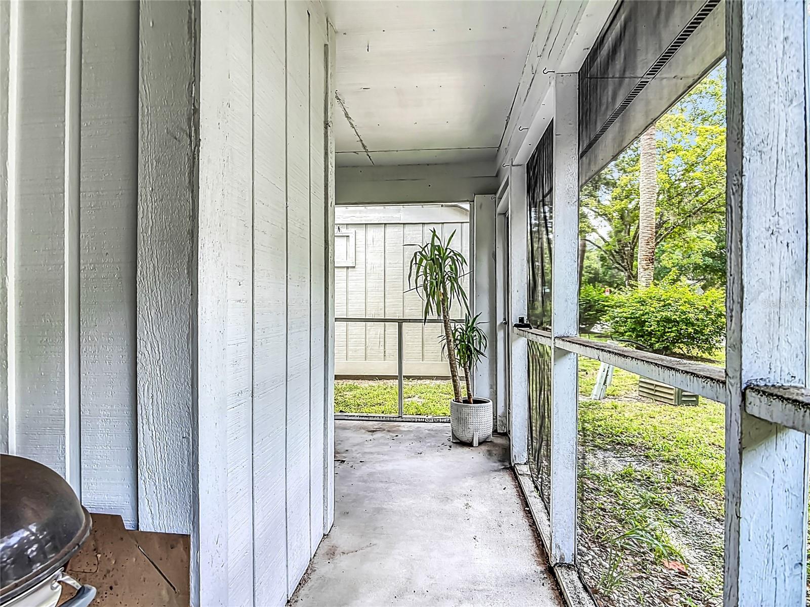 Image 36 of 50 For 718 Lakeside Drive