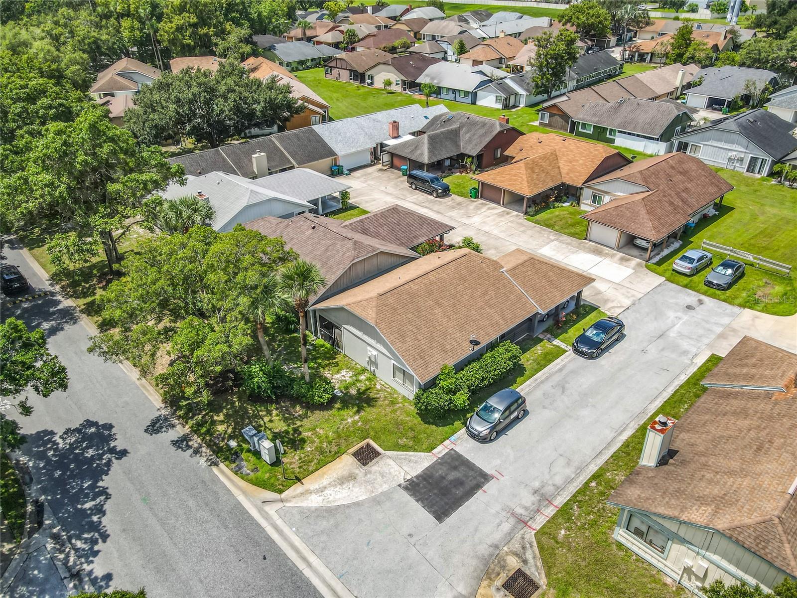 Image 43 of 50 For 718 Lakeside Drive