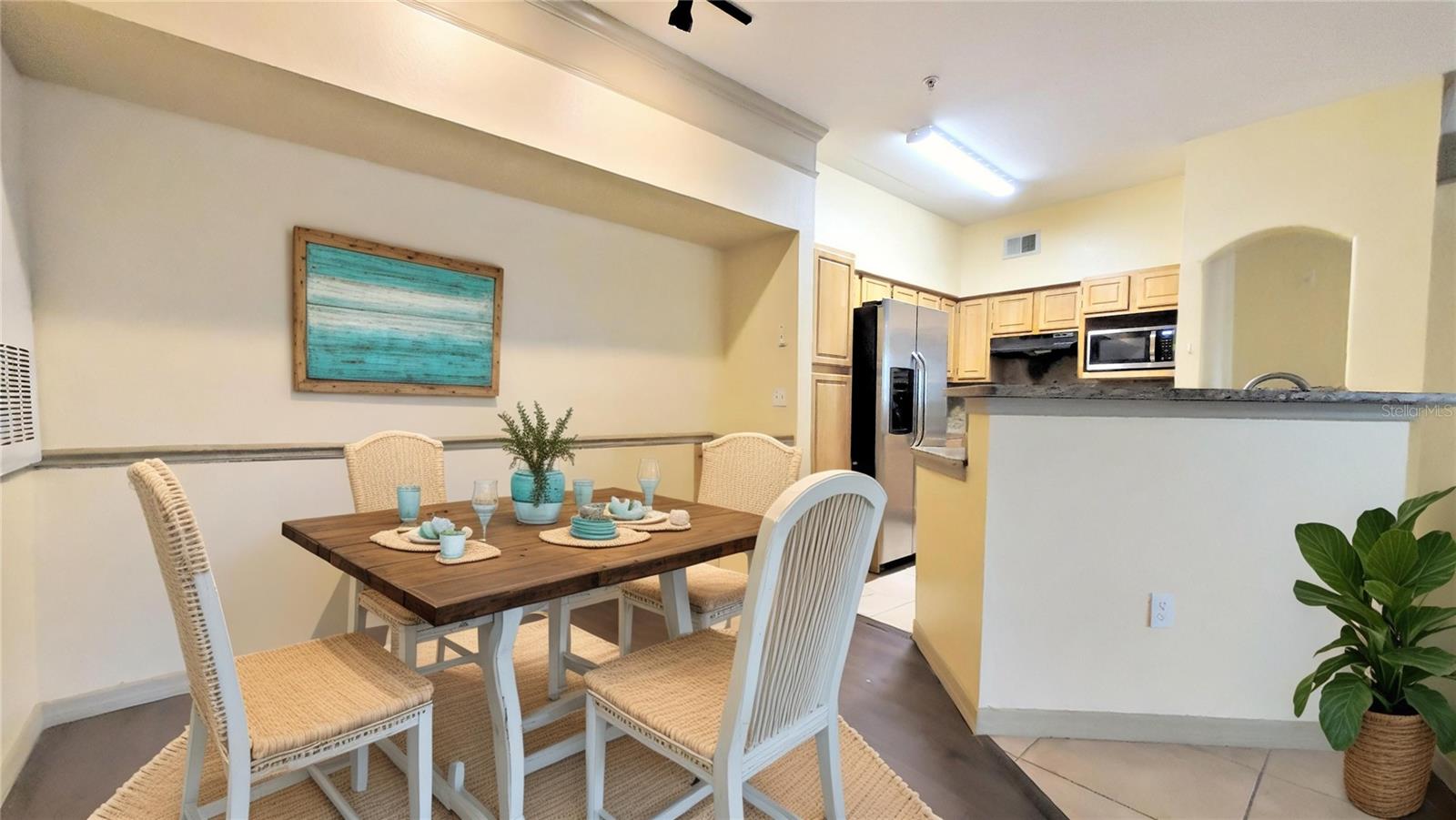 Image 5 of 24 For 3446 Soho Street 203