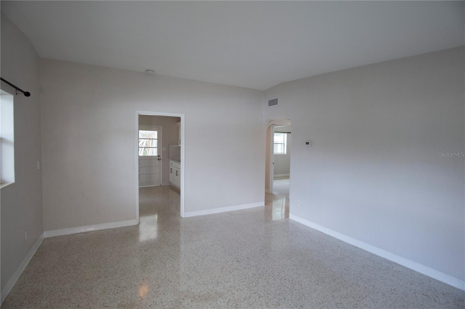 Image 10 of 17 For 2510 Roxbury Road